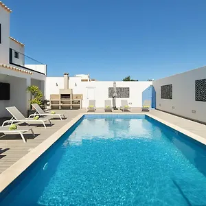 https://villa-tropicana.hotelaalgarve.com