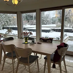  Villa Taby